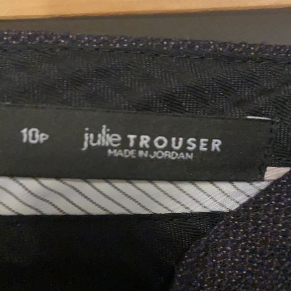 LOFT Julie Trouser-NAVY - Picture 2 of 5